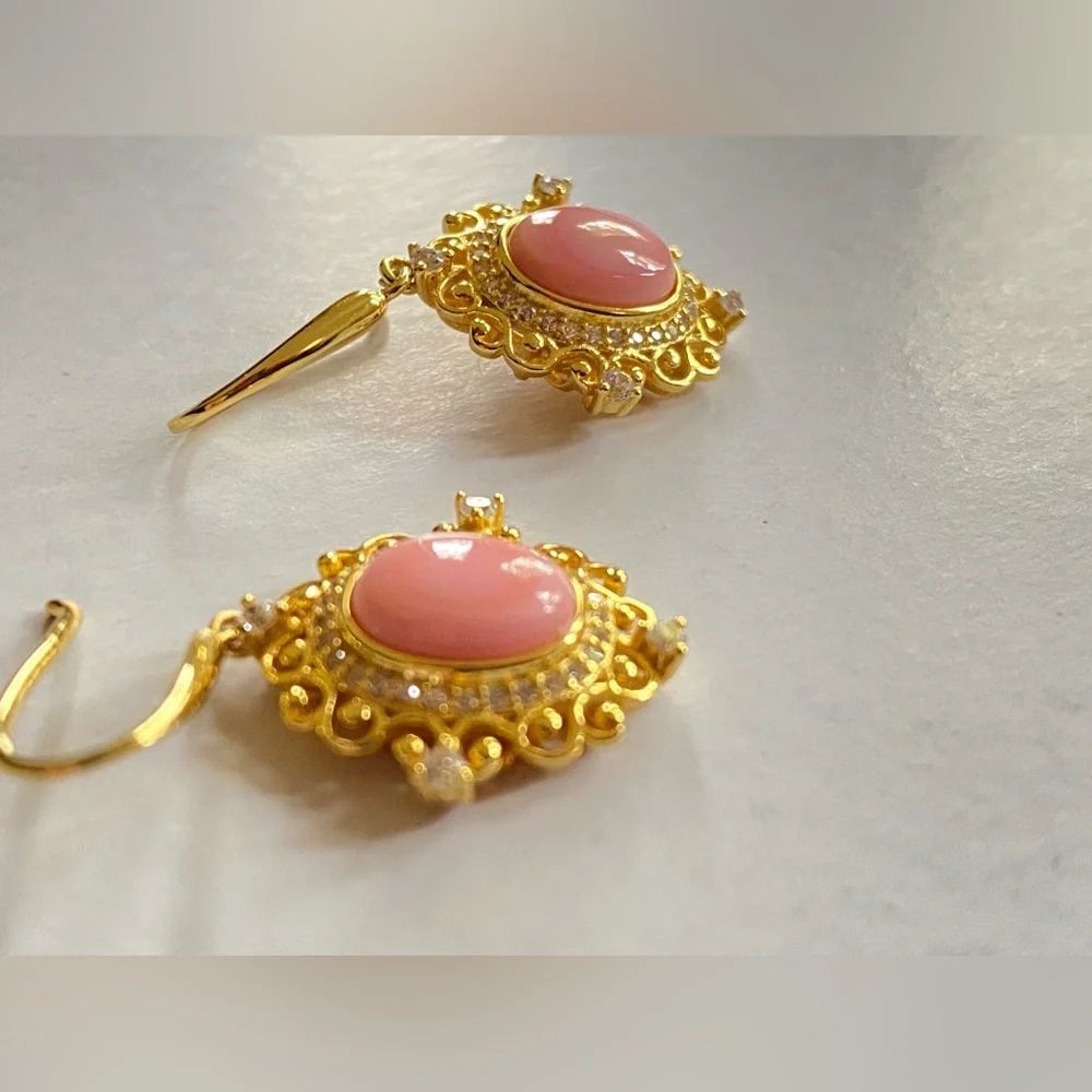 Coral Crystal golden lace oval dangling Earrings by QiULi Signed nWOT - Picture 4 of 7